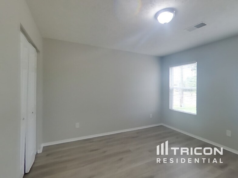 Building Photo - 5006 Hancock Cir