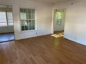 Building Photo - 1807 Bolivar St