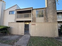 Building Photo - 9461 Pagewood Ln