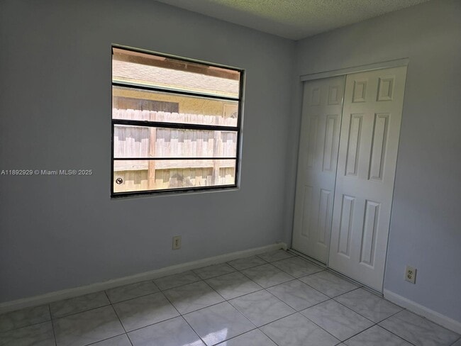 Building Photo - 1213 SW 74th Ave