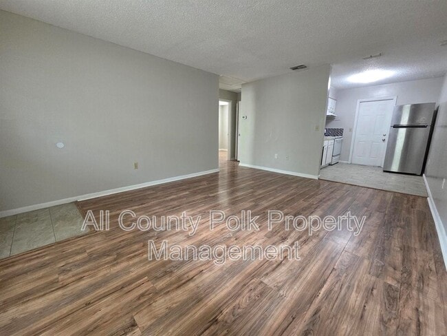 Building Photo - 1422 Moonlite Dr