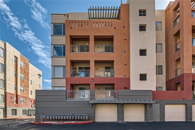 Building Photo - 47 E Agate Ave