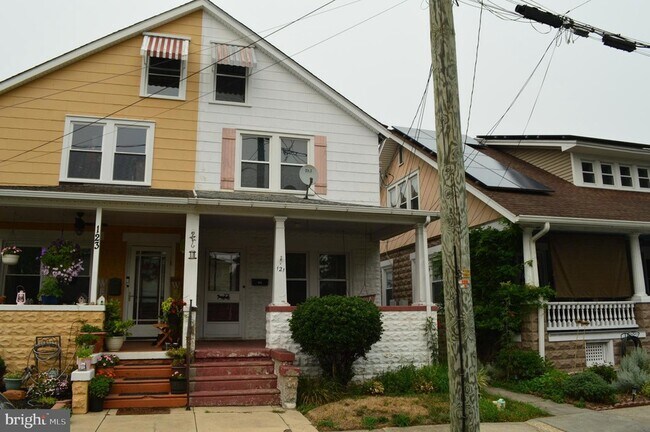 Building Photo - 121 Broad St