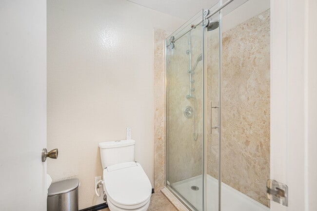 Building Photo - 4560 Benedick Ct