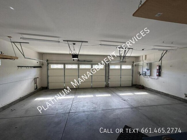 Building Photo - 7345 Sunnyslope Dr