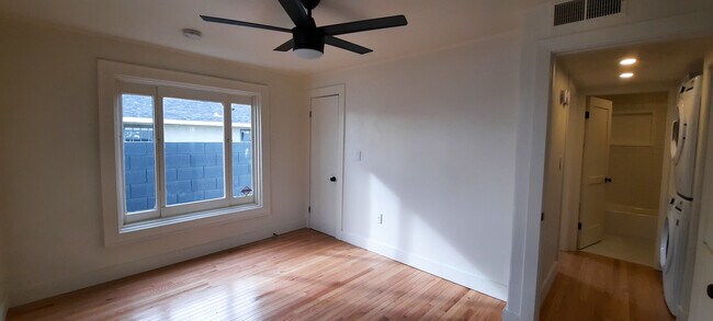 Building Photo - 2234 N Evergreen St