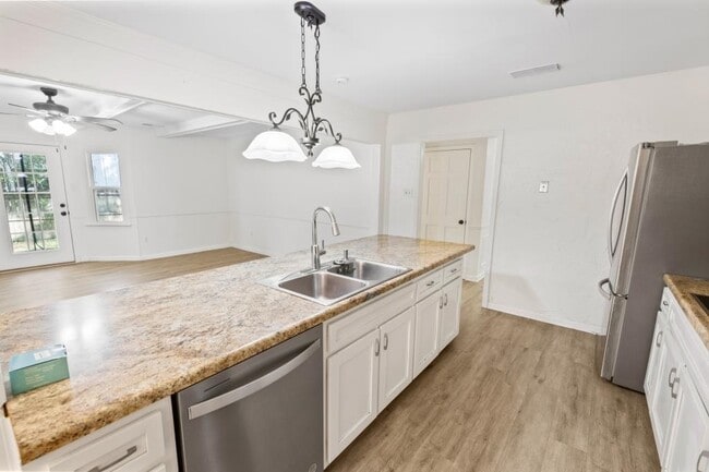 Building Photo - 1696 Hapano Dr