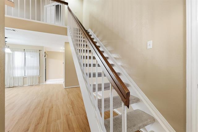 Building Photo - 505 Ranch Trail