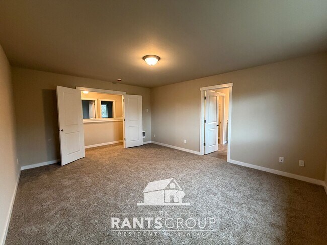 Building Photo - 416 - Leah's Landing