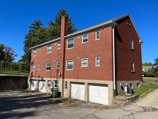 Building Photo - 2699 Dixie Hwy