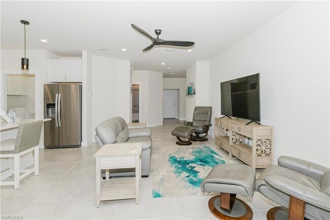 Building Photo - 5697 Mayflower Way