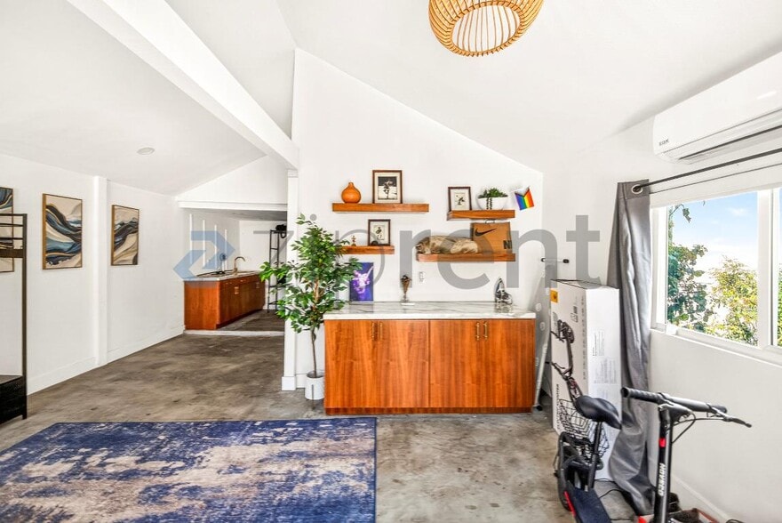 Building Photo - 6415 Madden Ave