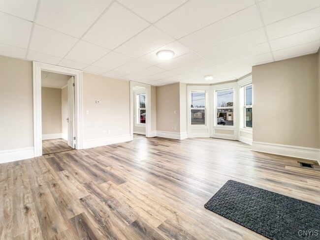 Building Photo - 9611 Brewerton Rd