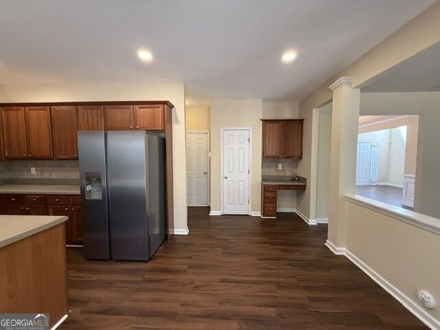 Building Photo - 817 Brampton Way