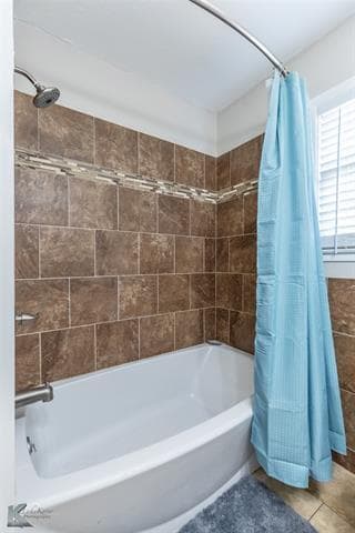 Building Photo - 833 Westview Dr