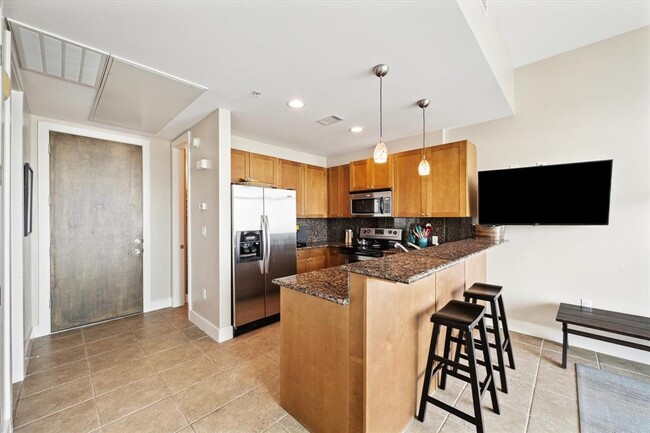Building Photo - 500 Seawall Blvd