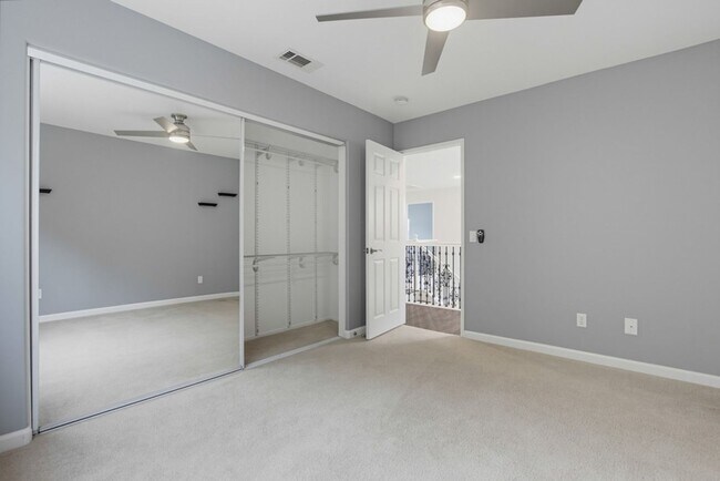 Building Photo - 3239 Canyon View Dr