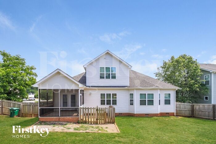Building Photo - 3173 Knoll Ridge Dr
