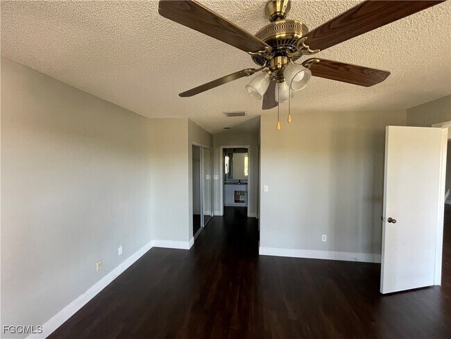 Building Photo - 13331 Greengate Blvd