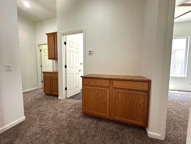 Building Photo - 3545 Laguna Ct