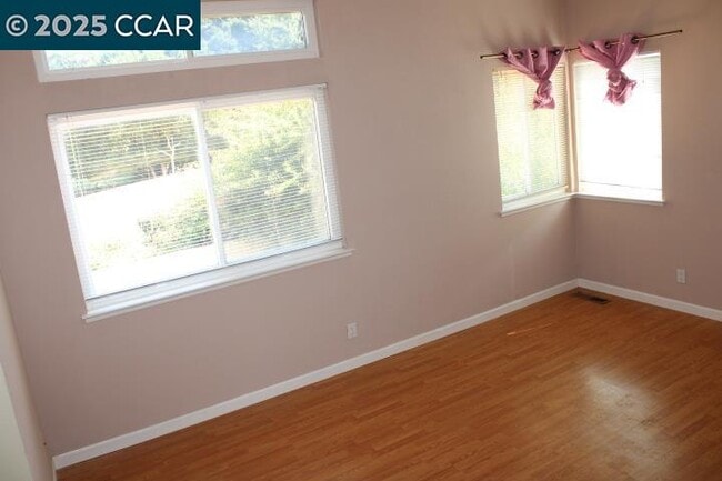 Building Photo - 151 Grenadine Way