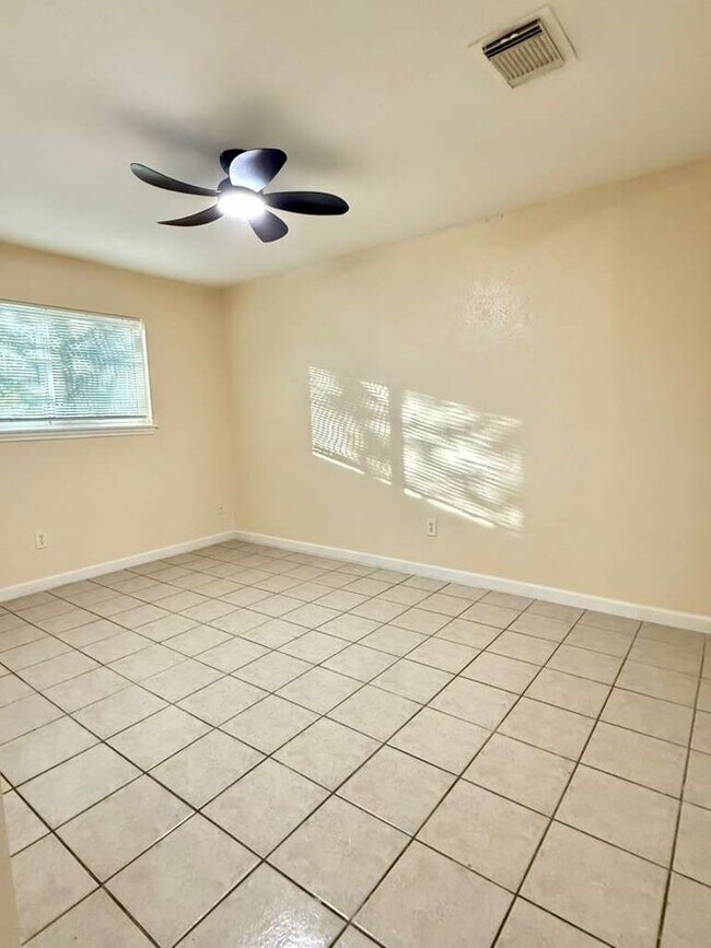 Building Photo - 7318 Boone Rd