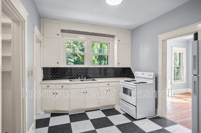 Building Photo - 1508 Gale Ln