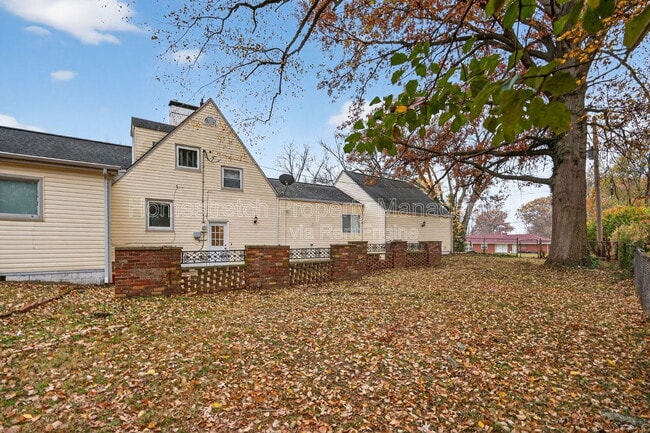 Building Photo - 5 Van Crest Ln