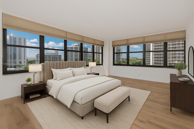 Building Photo - 2500 Parkview Dr