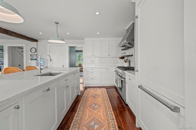 Building Photo - 74 Melville Rd