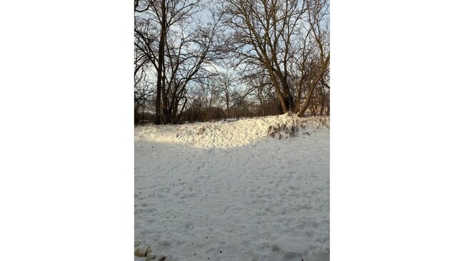 Building Photo - 512 W High St