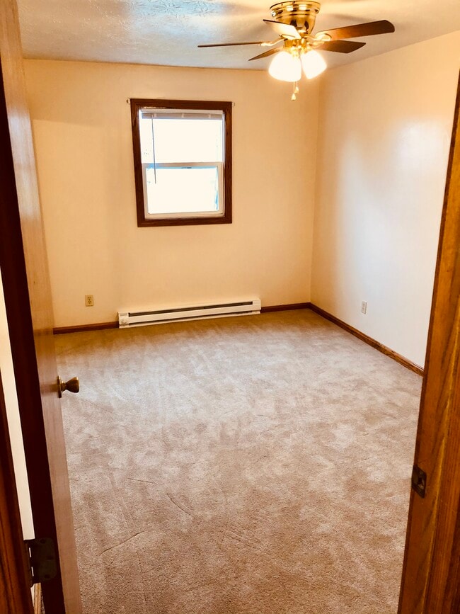 Building Photo - 416 Housel Craft Rd