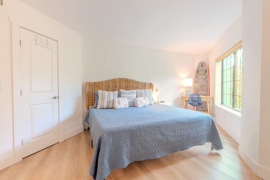 Building Photo - 10 Lemoyne Ave