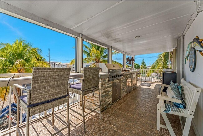 Building Photo - 164 Blue Harbor Dr