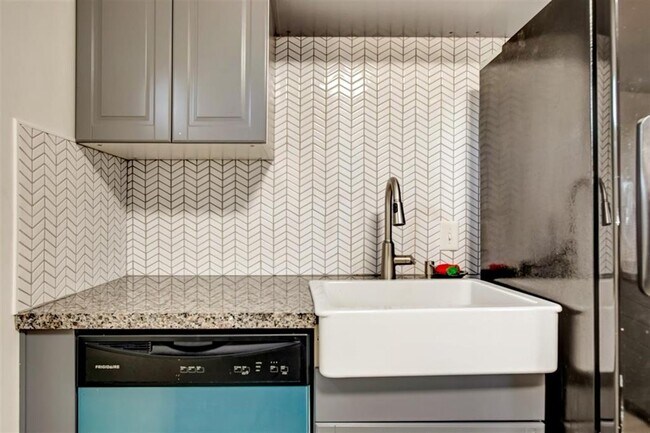 Building Photo - 1316 Zora St