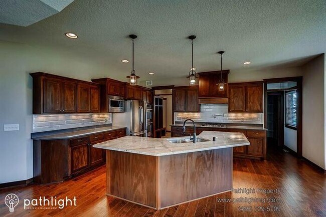 Building Photo - 18880 Iden Way, Lakeville, MN, 55044