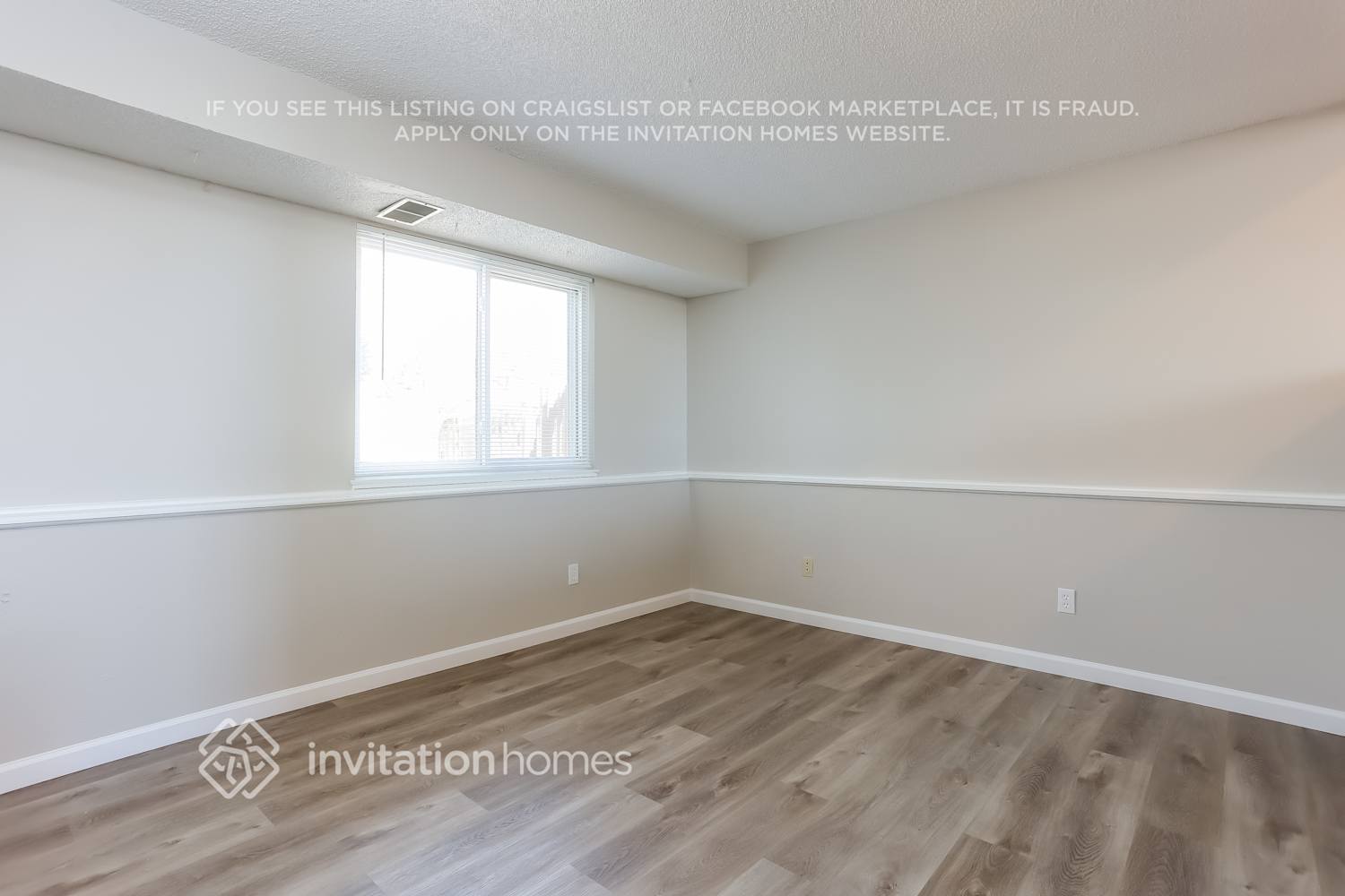 Building Photo - 17959 E Cornell Dr