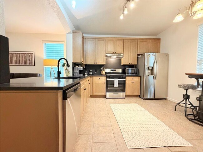 Building Photo - 2419 Allred Dr