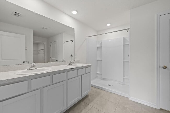Building Photo - Recently Updated One Story - 4BR For Rent