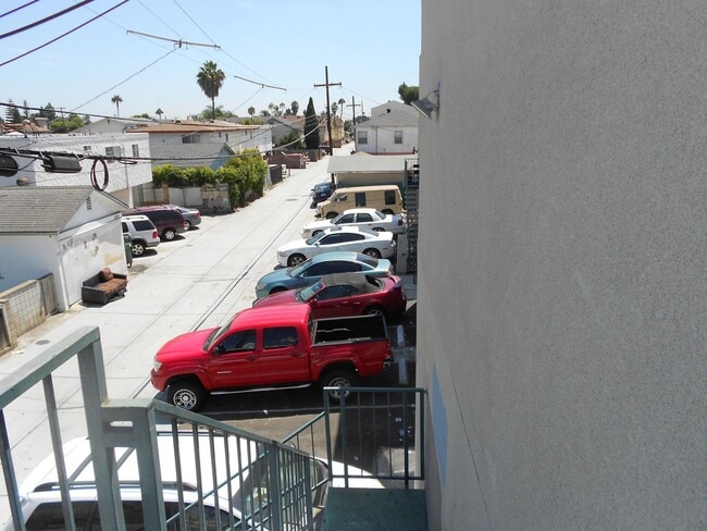 Building Photo - Lovely One bedroom Apartment in City Heights