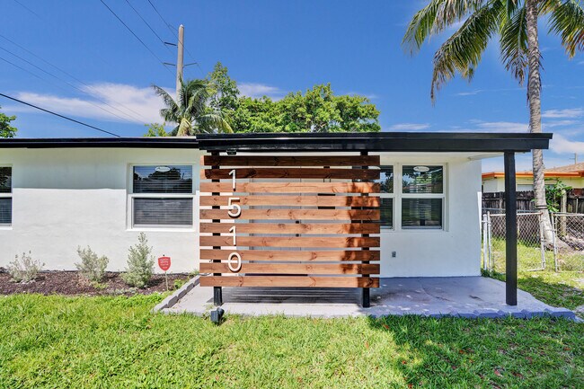 Building Photo - 1510 S 23rd Ave