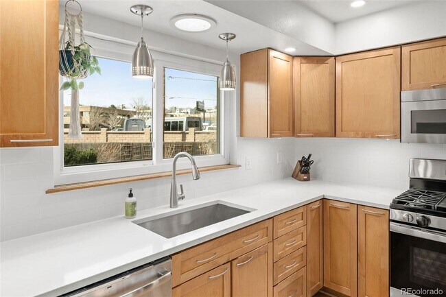 Building Photo - Incredible 4 bedroom home in Virginia Vale
