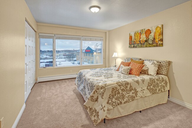 Century Plaza Apartments - Bedroom - Century Plaza