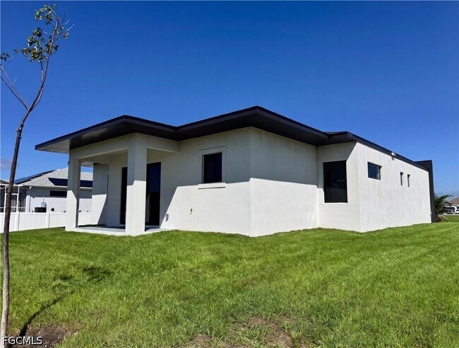 Building Photo - 4002 NW 38th St