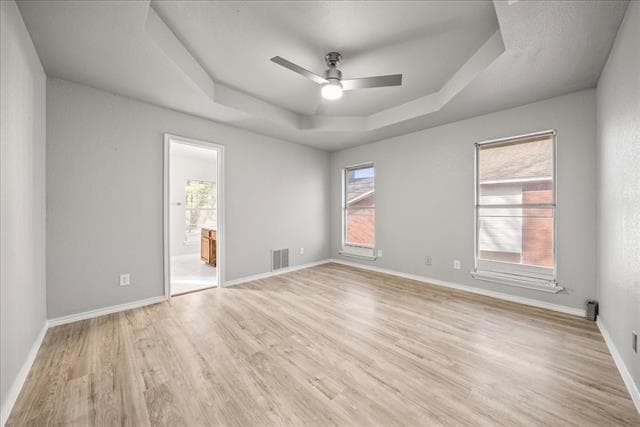 Building Photo - 344 Raintree Dr