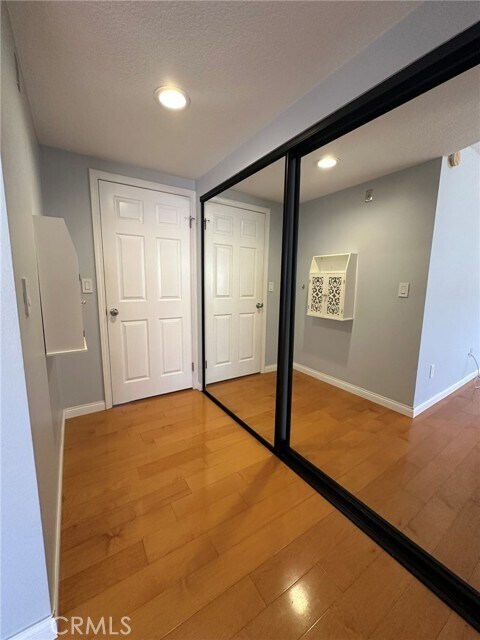 Building Photo - 676 Shepard St