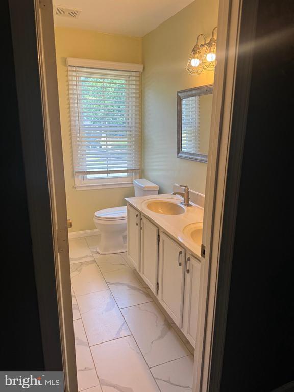 Building Photo - 10507 Cobblestone Dr