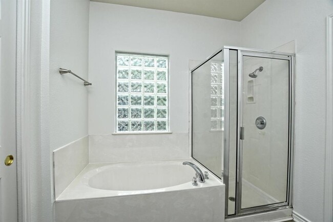 Building Photo - 1107 Rawhide Trail