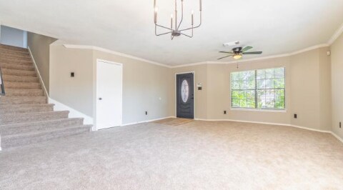 Building Photo - 10112 Sunset Pl