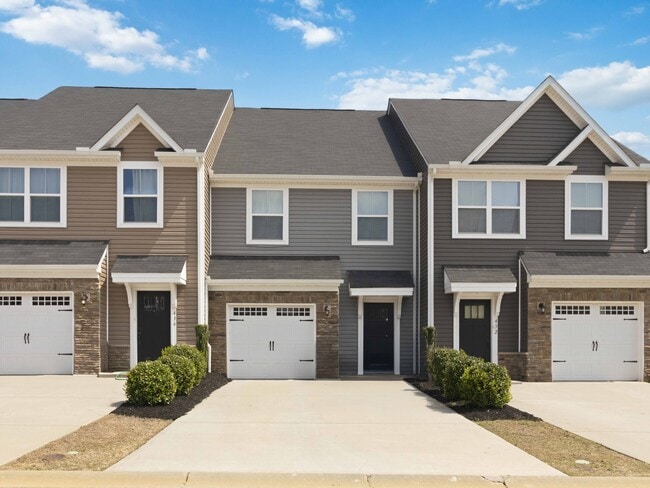 Building Photo - 434 Triple Crown Way